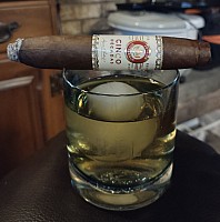 2018 Joya de Nicaragua Cinco Decadas Diadema.jpg
